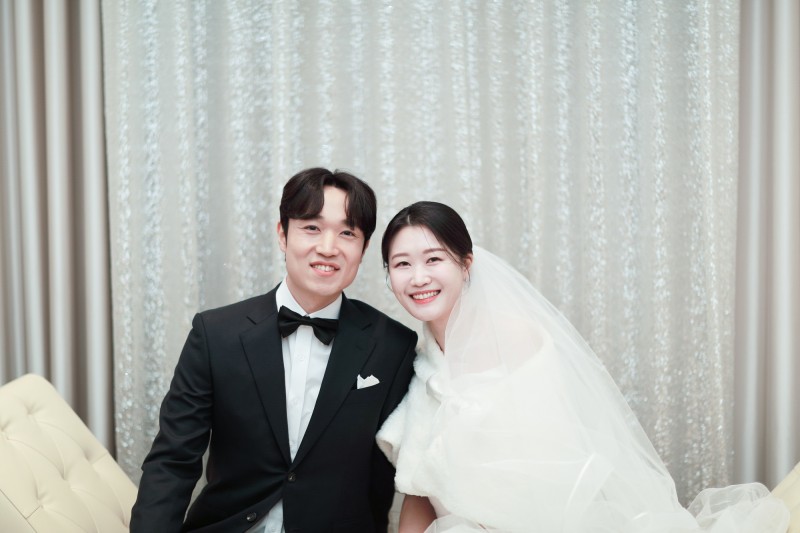 신랑 ♥ 신부 본식 스냅 · 신부대기실