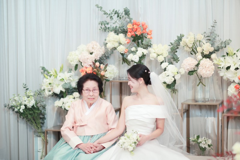 신랑 ♥ 신부 본식 스냅 · 신부대기실
